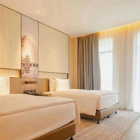 Wanda Jin Baise Hotel Extérieur photo