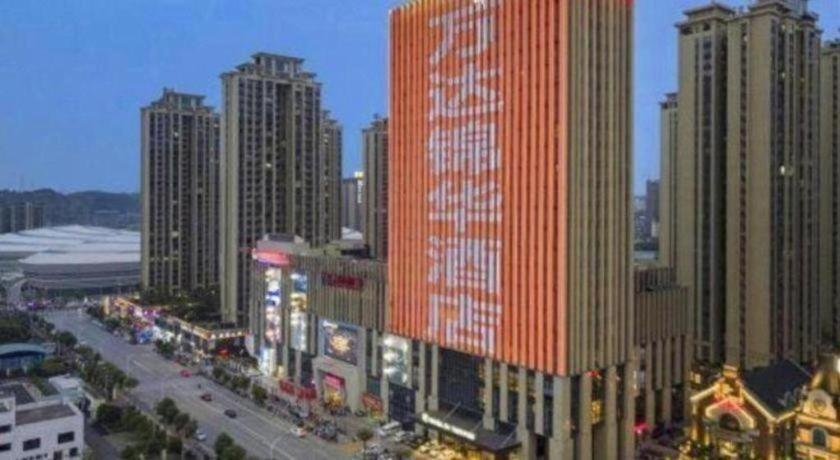Wanda Jin Baise Hotel Extérieur photo